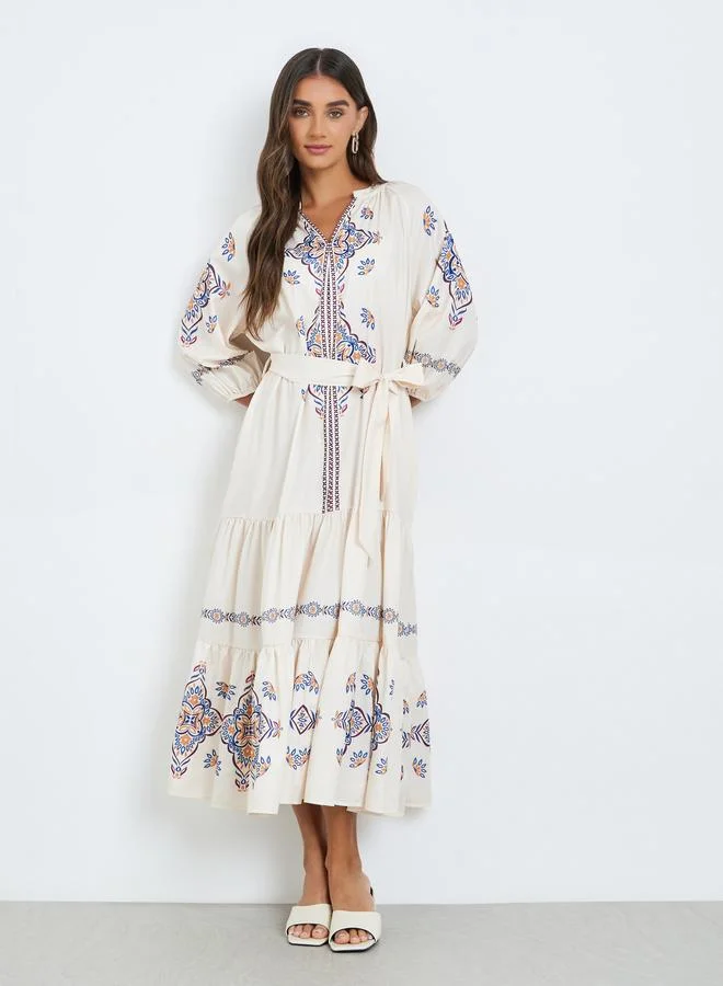 ستايلي فستان ميدي طبقات بطبعة زهور